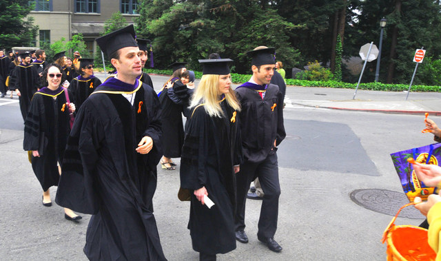 berkeleylawgrad2010-outside-ribbons.jpg